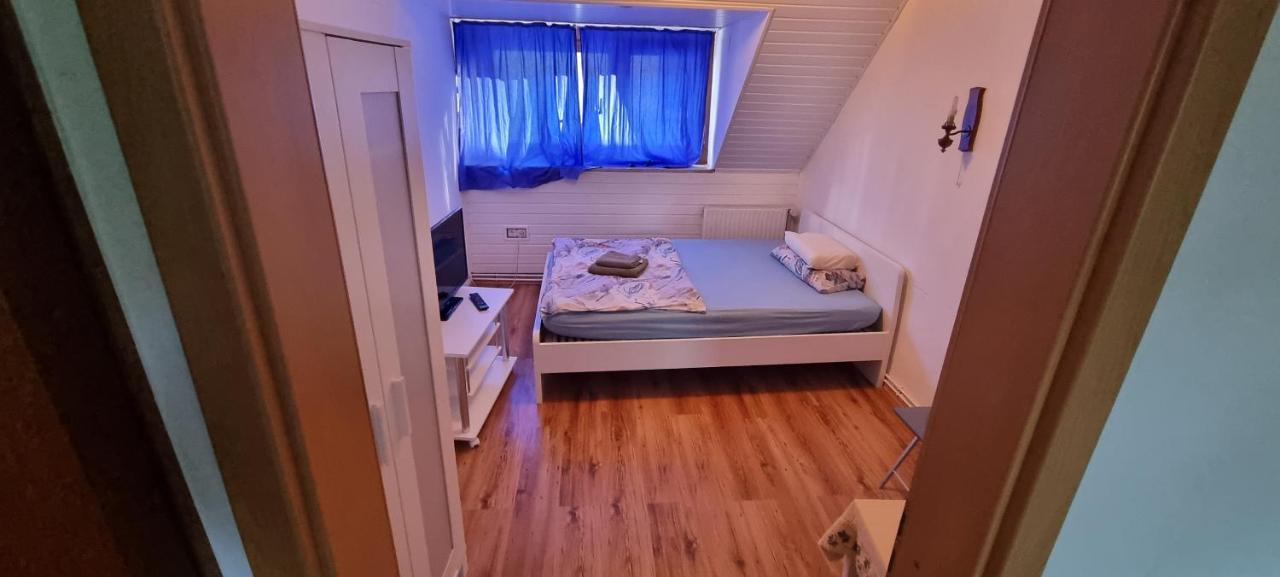 Private Unterkunft Askinartar Apartamento Mainz Quarto foto